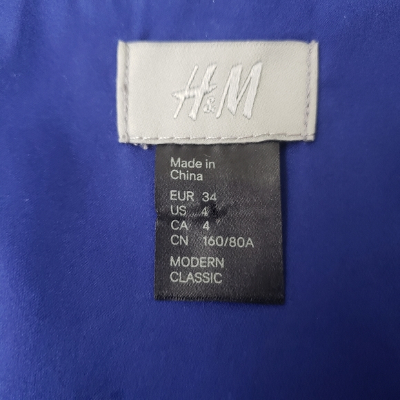 H & M Sleeveless Blue Blouse Size 4 Scoop Neck - Picture 5 of 6